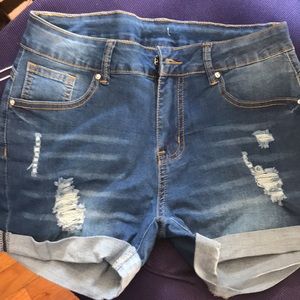Juniors brand new distressed jean shorts